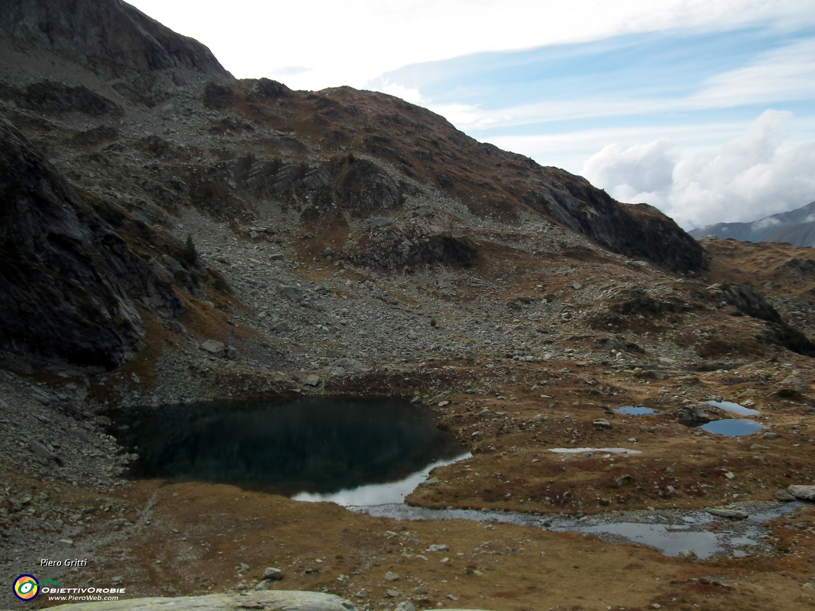 57 Lago dei Curiosi (2113 m.).JPG